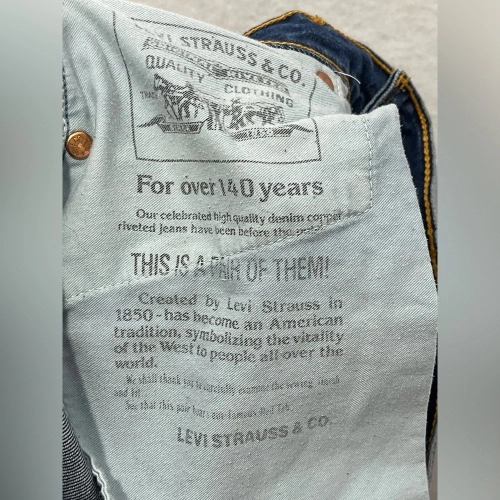 Vintage Levi's 505 Jeans Made in Spain 1997 32X34